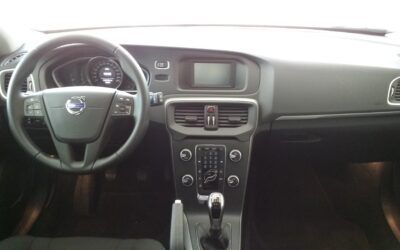 ¡19.400€! Volvo V40 D2