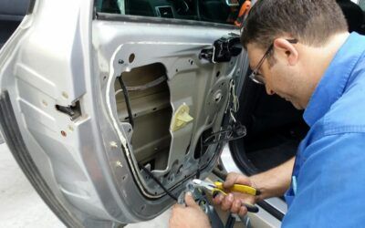 ¿Elevalunas rotos? ¡Los reparamos!