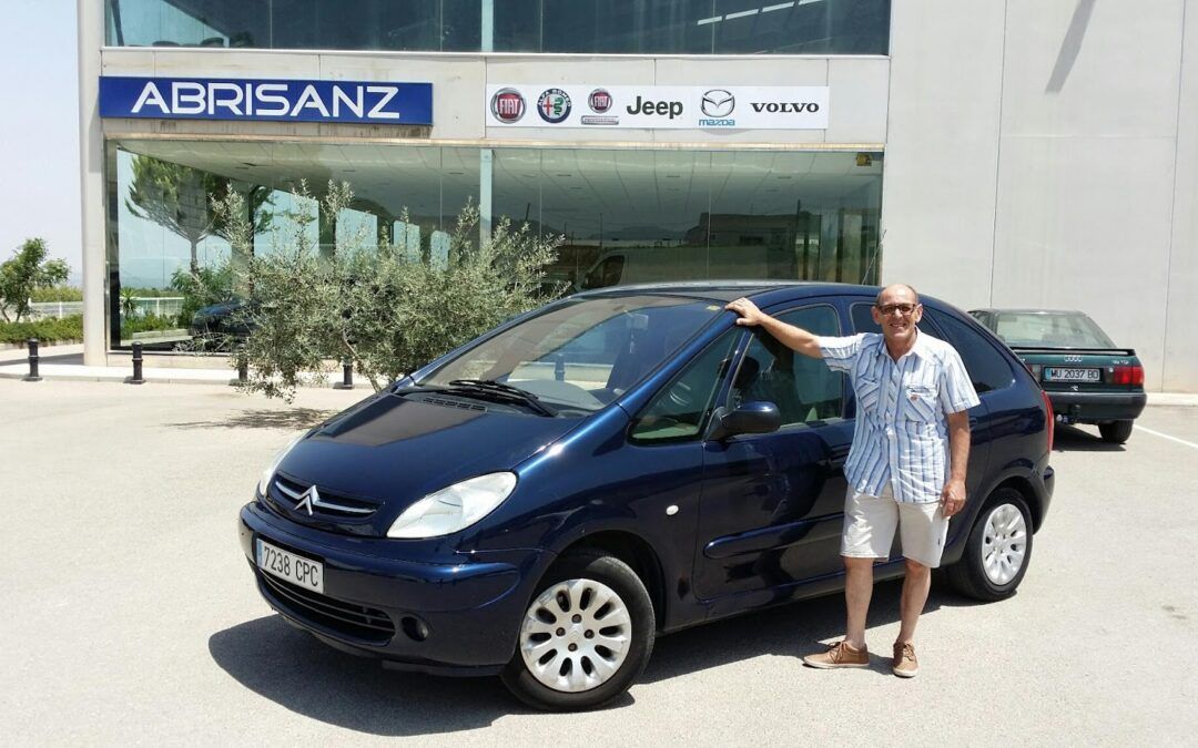 Terminamos la semana con otra venta: un precioso Citroën Picasso para nuestro amigo Leovi