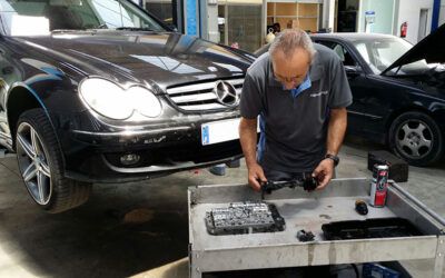 Reparamos la caja de cambios automática de un Mercedes CLK