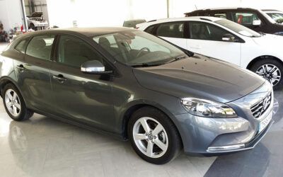 12.900€: Volvo V40 1.6 Diesel 115CV