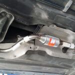 Cambiamos el catalizador de un Mercedes E de 1996