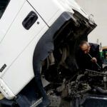 Coches, camiones o un avión... ¡Serafín puede con todo!