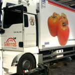 Reparando la suspensión neumática del camión MAN de Frutas Sierras