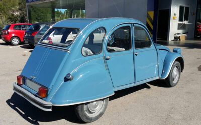 COCHES CLÁSICOS: Citroën 2cv, el más chulo de la carretera