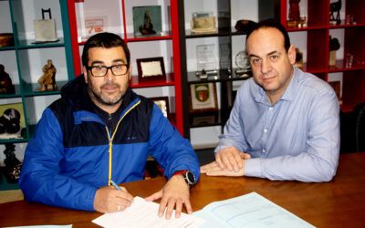 El Ayuntamiento y Abrisanz firman un convenio, con el que se beneficiarán todos los funcionarios