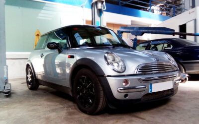 ¿Luz de avería de motor encendida? No hay porqué entrar en pánico