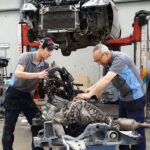 Nos enfrentamos a la compleja reparación de un motor Mercedes de gasolina