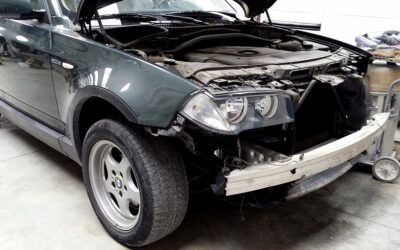 Una colisión contra un BMW X3 = a un trabajo de chapa y pintura ¡como Dios manda!