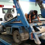 El sistema hidráulico del Nissan Trade de Recuperaciones Insa, a inspección