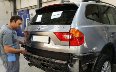 Reparamos el paragolpes trasero de este espectacular BMW X3 3.0D