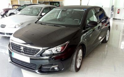 12.300€: Peugeot 308 Style 1.2 PTECH 130CV 6V