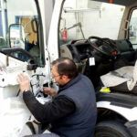 Sustituimos el cableado de la puerta de un Nissan NT400 Cabstar