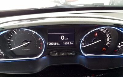 16.900€: Peugeot 2008 Allure 1.6 B-HDI 100CV