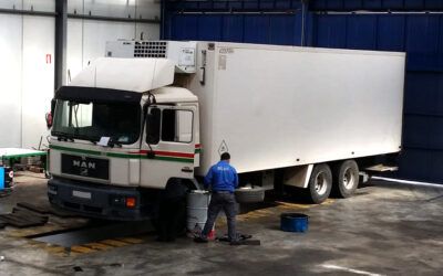 Es lunes… y tenemos ganas de arreglar camiones. ¡Al tajo!